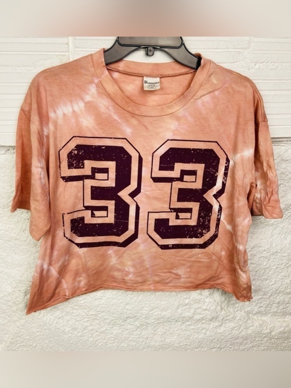 NWT No Boundaries Pink Tie-Dye graphic #33 boxy Crop Top size medium